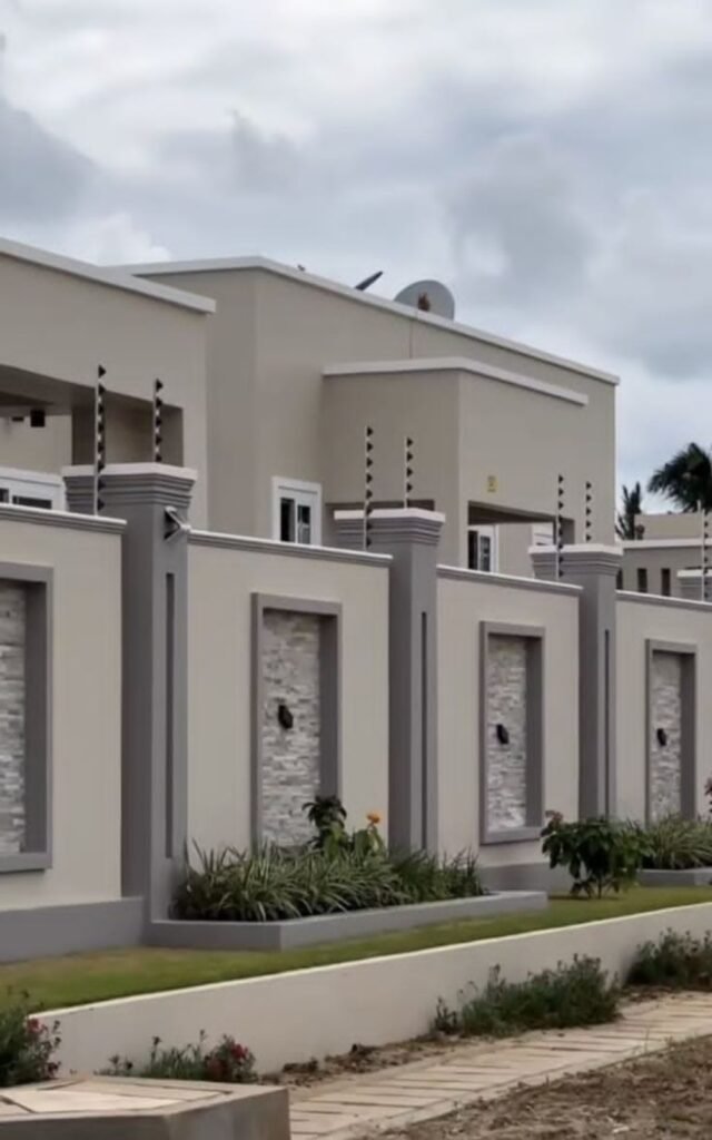 IMG-20250520-WA0307_1000x1600